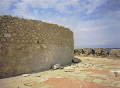 occidental side of the fort