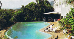hotel_pool